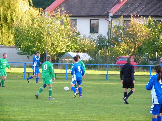 Velichovky - Skřivany - 22.10.2011